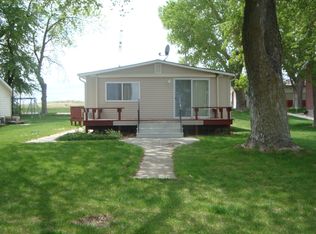 23 Mallard Cv, Elwood, NE 68937