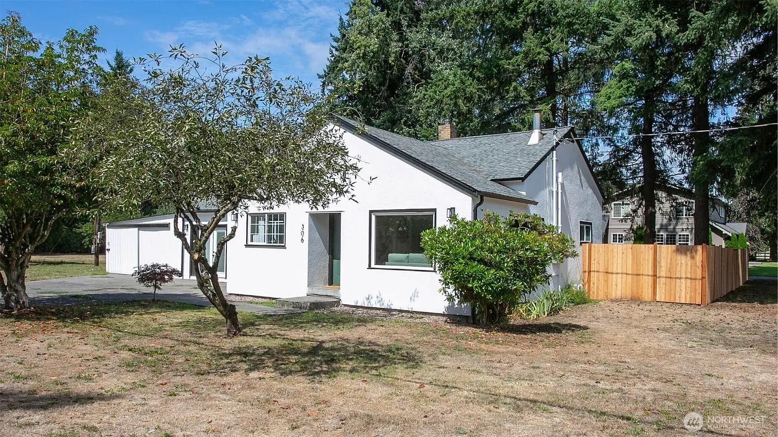 306 W Pole Road photo 1