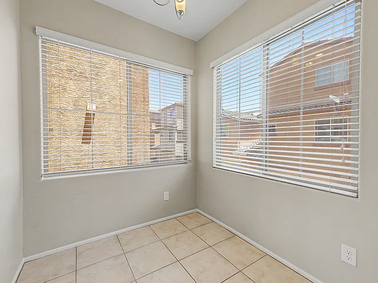 1947 N 77th Gln — Photo 12