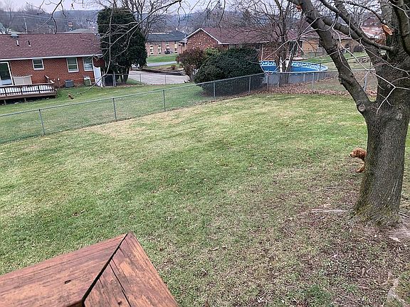 3rd image of 15889 Highland Dr