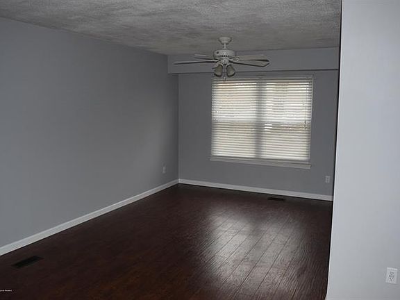 5th image of 952 Brightwood Dr
