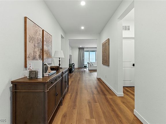 4th image of 6841 Fallen Rock St
