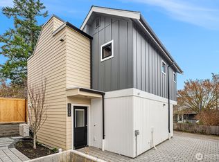 5026 35th Ave NE, Seattle, WA