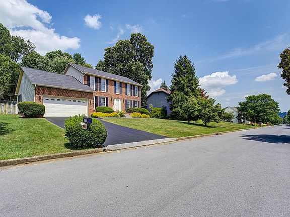 4th image of 3318 Bondwood Cir