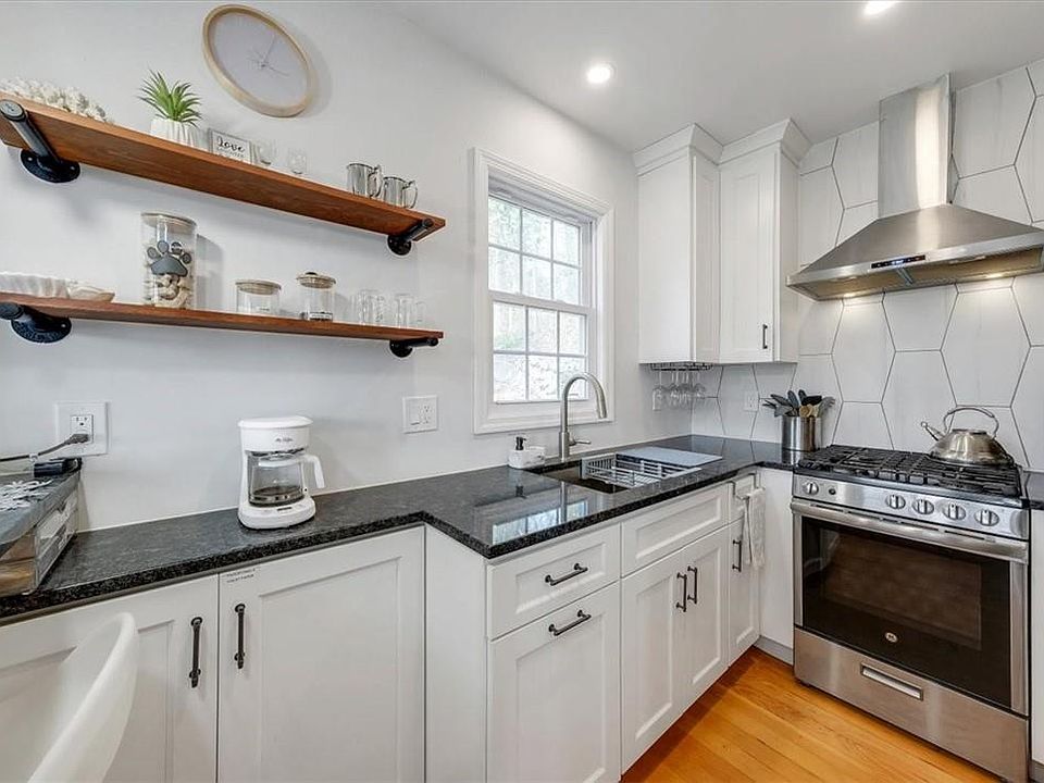 1st image of 34 Hudson Drive