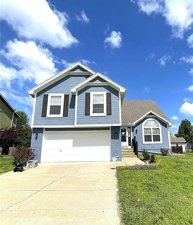 1st image of 711 Shamrock Ln