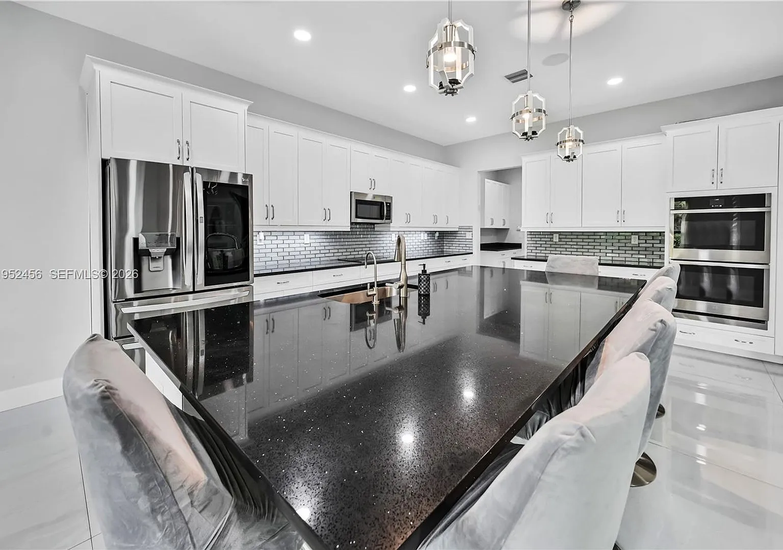 8645 NW 39th Court, Coral Springs, FL 33065 — Photo 1