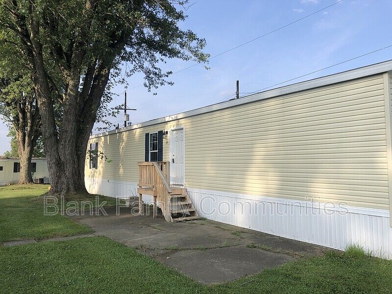 1st image of 135 Teakwood Dr