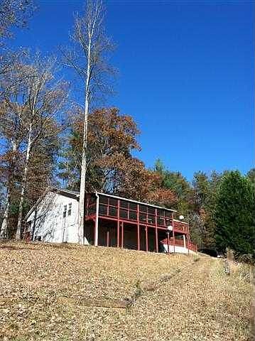 1st image of 300 Mandys Cove Dr