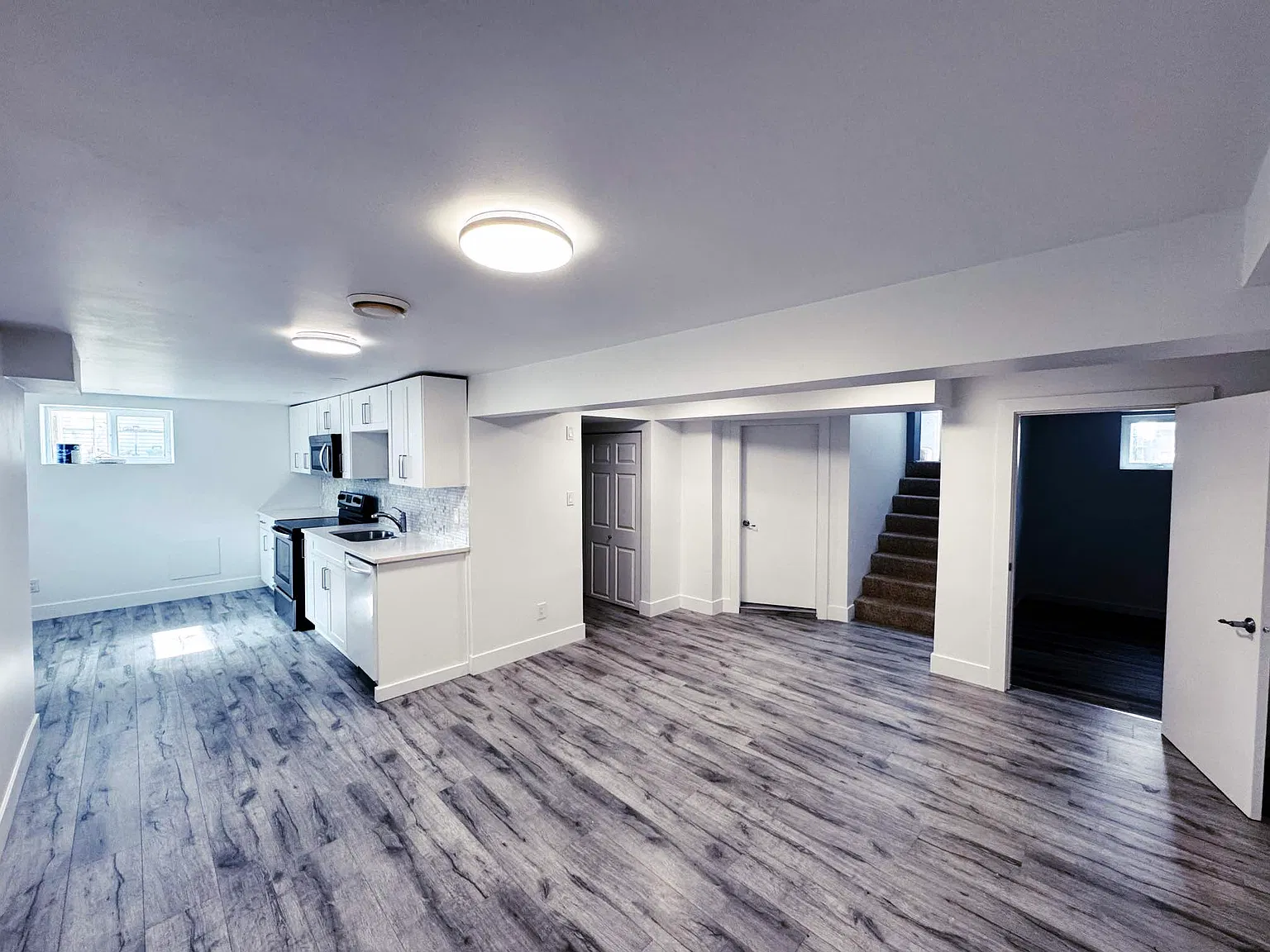 2 bed, 900 sqft, $1,700 — Photo 1
