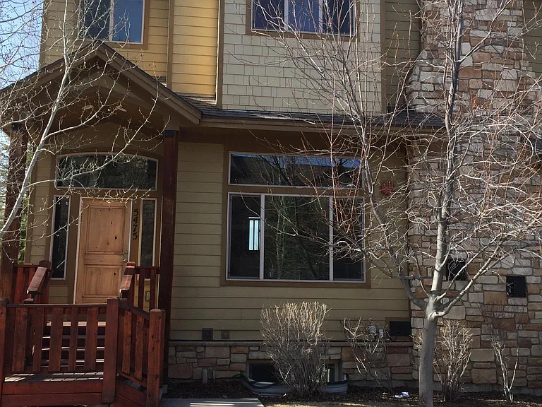 5475 Luge Ln — Photo 1