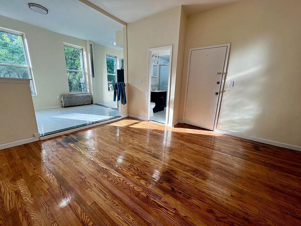 1st image of 606 5th Ave #2
