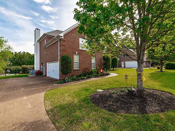 4th image of 103 Crooked Creek Ct