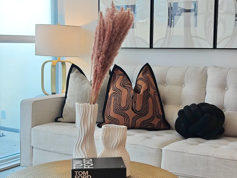 15 Grenville St #1007 — Photo 11
