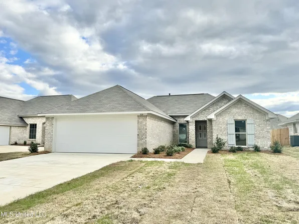 516 Silver Hl, Pearl, MS 39208