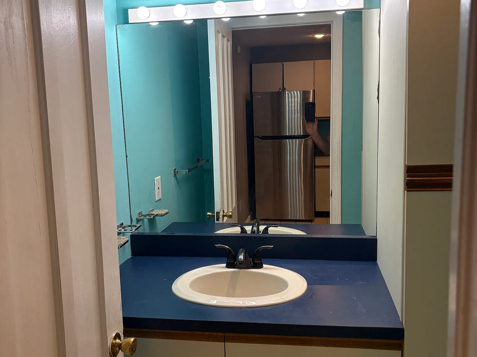 1 bed, 700 sqft, $1,275 — Photo 2