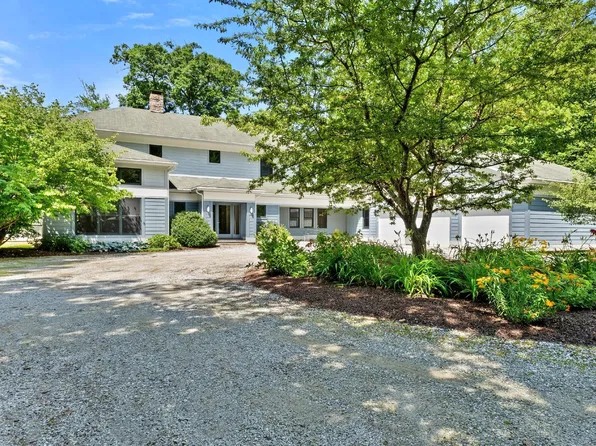 16 Old Tree Farm Rd, Stockbridge, MA 01262