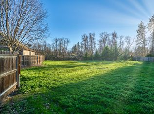 1373 SW Spruce St, Grants Pass, OR 97526