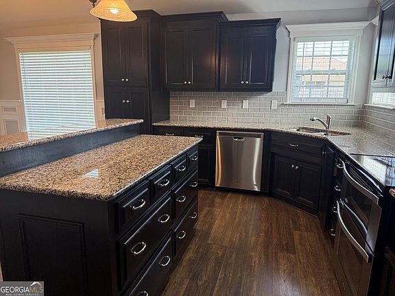 5th image of 5255 Carlton Ridge Cir