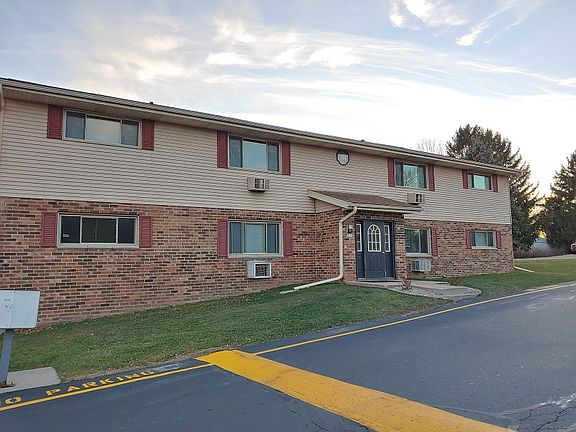 3rd image of 317-319 South St #3191