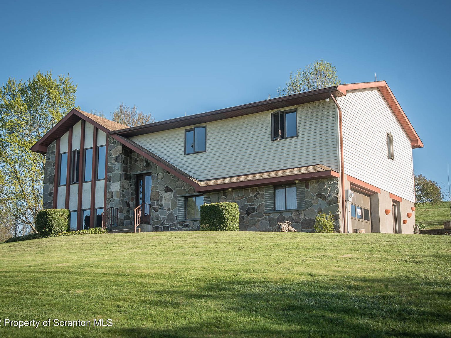 2011 Heart Lake Rd, Jermyn, PA 18433 Zillow