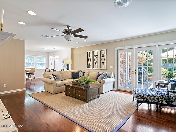 5th image of 2238 MILLER OAKS Drive S