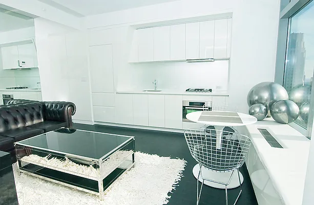 Rented by NOVO | media 31