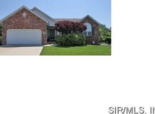 8349 Burlington Dr, Troy, IL 62294