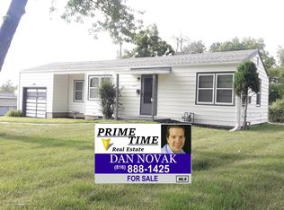 404 NE 74th Ter, Gladstone, MO 64118