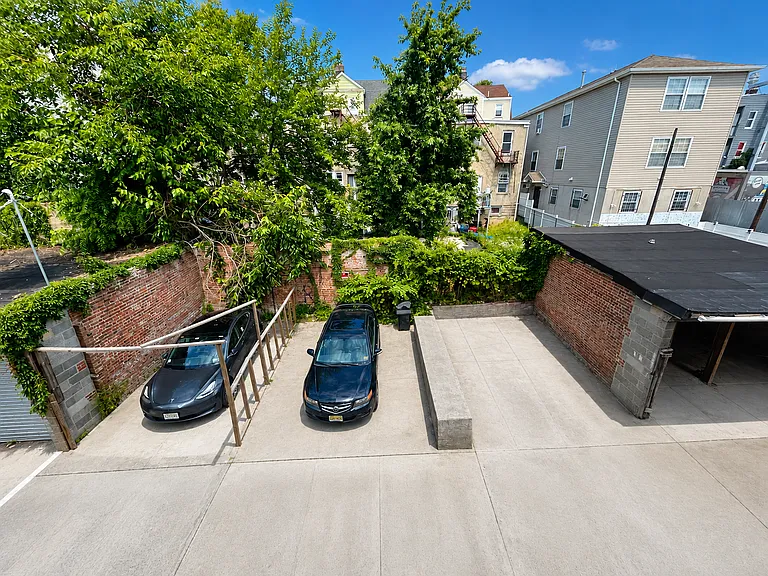 413 Jelliff Ave #2L — Photo 13