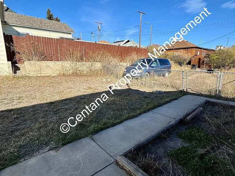 530 N Franklin St — Photo 23