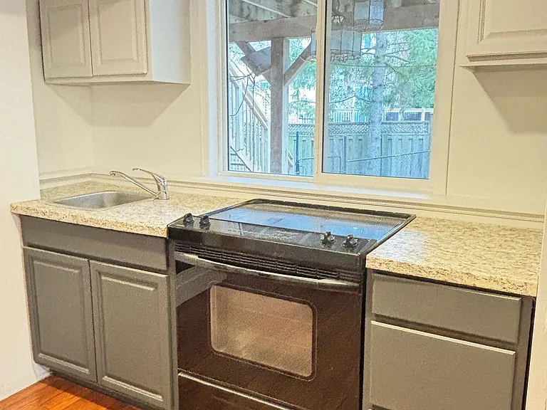 410 Clearmeadow Blvd #BSMNT — Photo 10