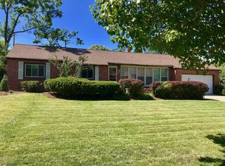 140 Campus Dr, Amherst, NY 14226