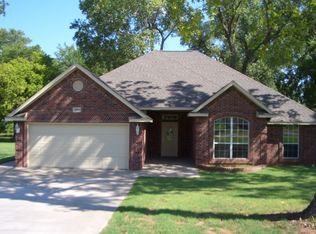 8803 NE 2nd St, Midwest City, OK 73110