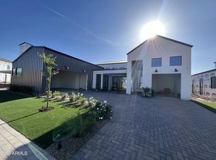 8515 S 9th Dr #14, Phoenix, AZ 85041