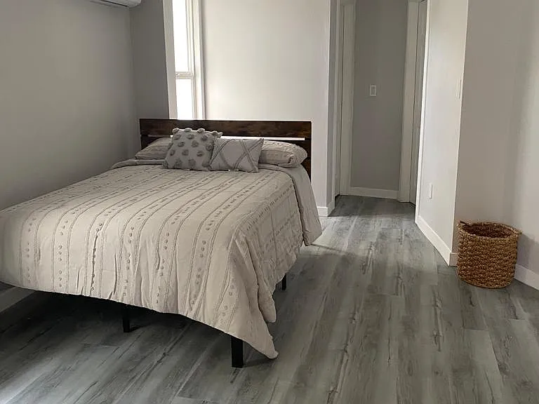 245 S Thurston Ave #5 — Photo 10