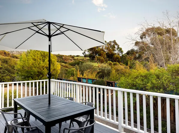 564 Seaward Rd, Corona Del Mar, CA 92625