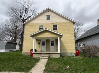 120 & 122 W Buckeye Ave, Ada, OH