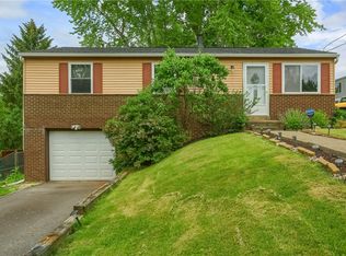 502 Arlington Dr, Pittsburgh, PA 15239