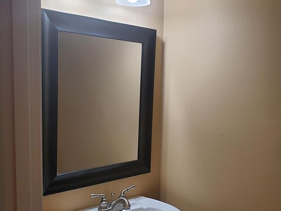 5th image of 6354 Shannon Pkwy Unit 8D