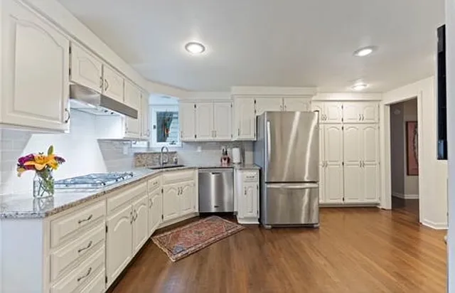 4208 W 74th Ter — Photo 10