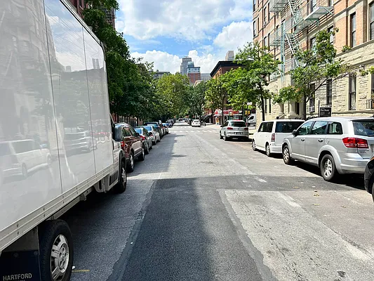 Rented by EastMount Realty LLC | media 11