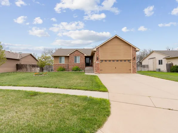 1043 E Splitwood Way St, Derby, KS 67037