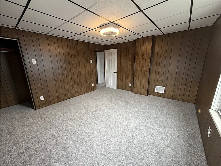 1154 Eisenhower Dr — Photo 30