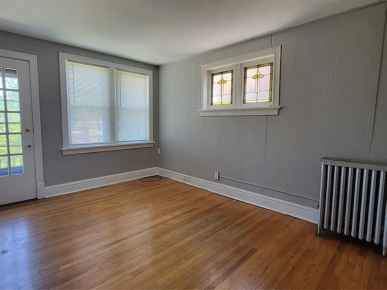 5042 Pernod Ave #2F — Photo 2