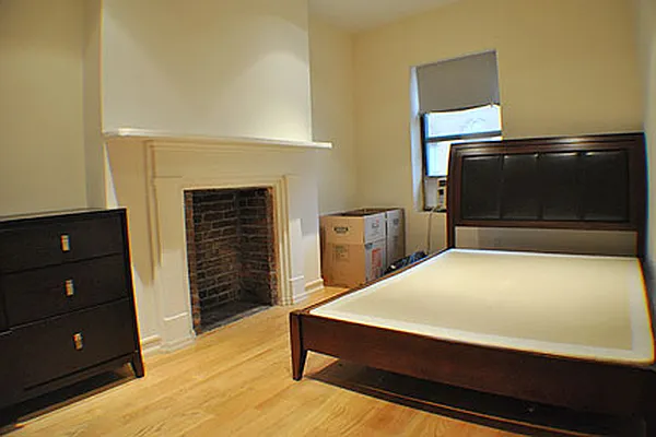 Rented by Chartwell Manhattan Realty | media 40