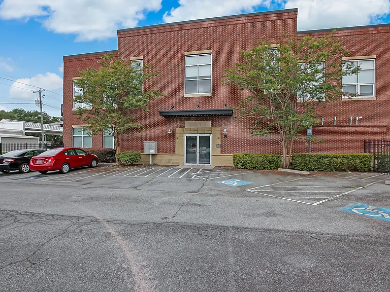 2514 Abercorn St #205 — Photo 51