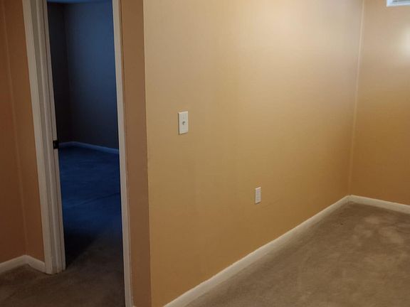 5th image of 5655 W Ellsworth Ave #B