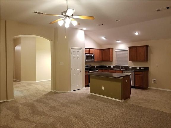 2nd image of 8305 Autumn Creek Trl