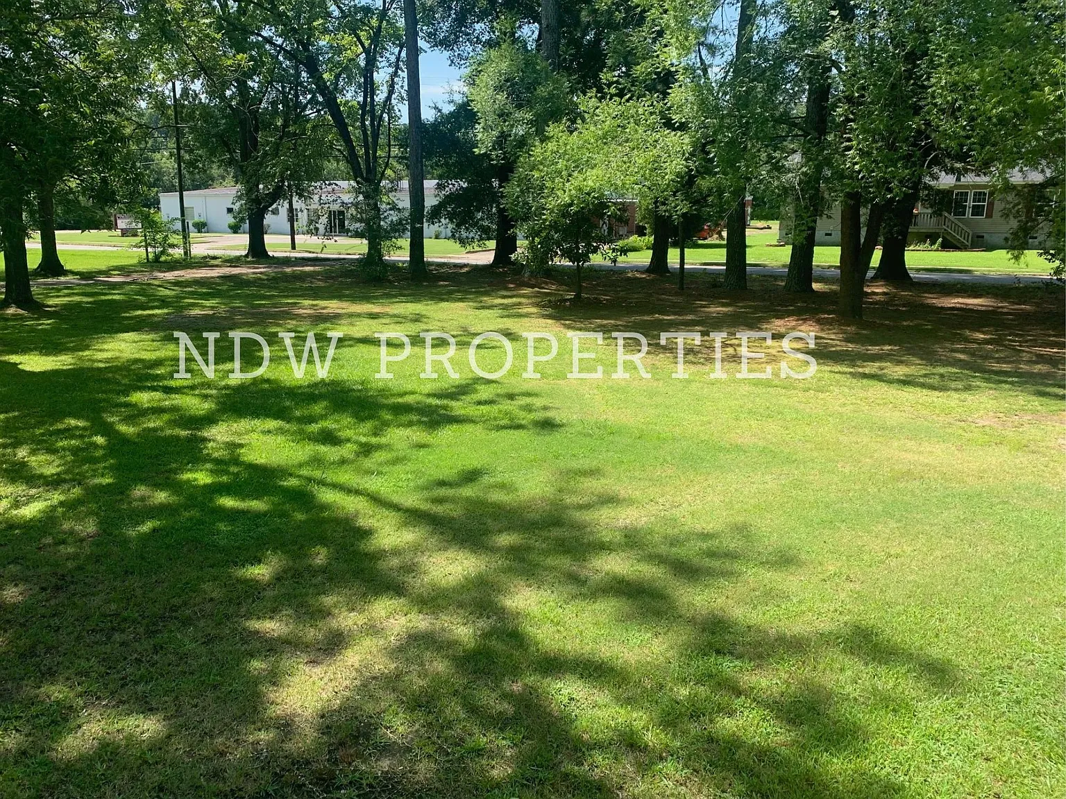3 bed, 1700 sqft, $1,615 — Photo 2